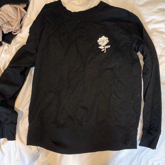 Bundle of Sweaters - Picture 4 of 9